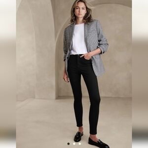 Banana Republic Black High Rise Skinny Ankle Jeans Size 27 / 4 Petite